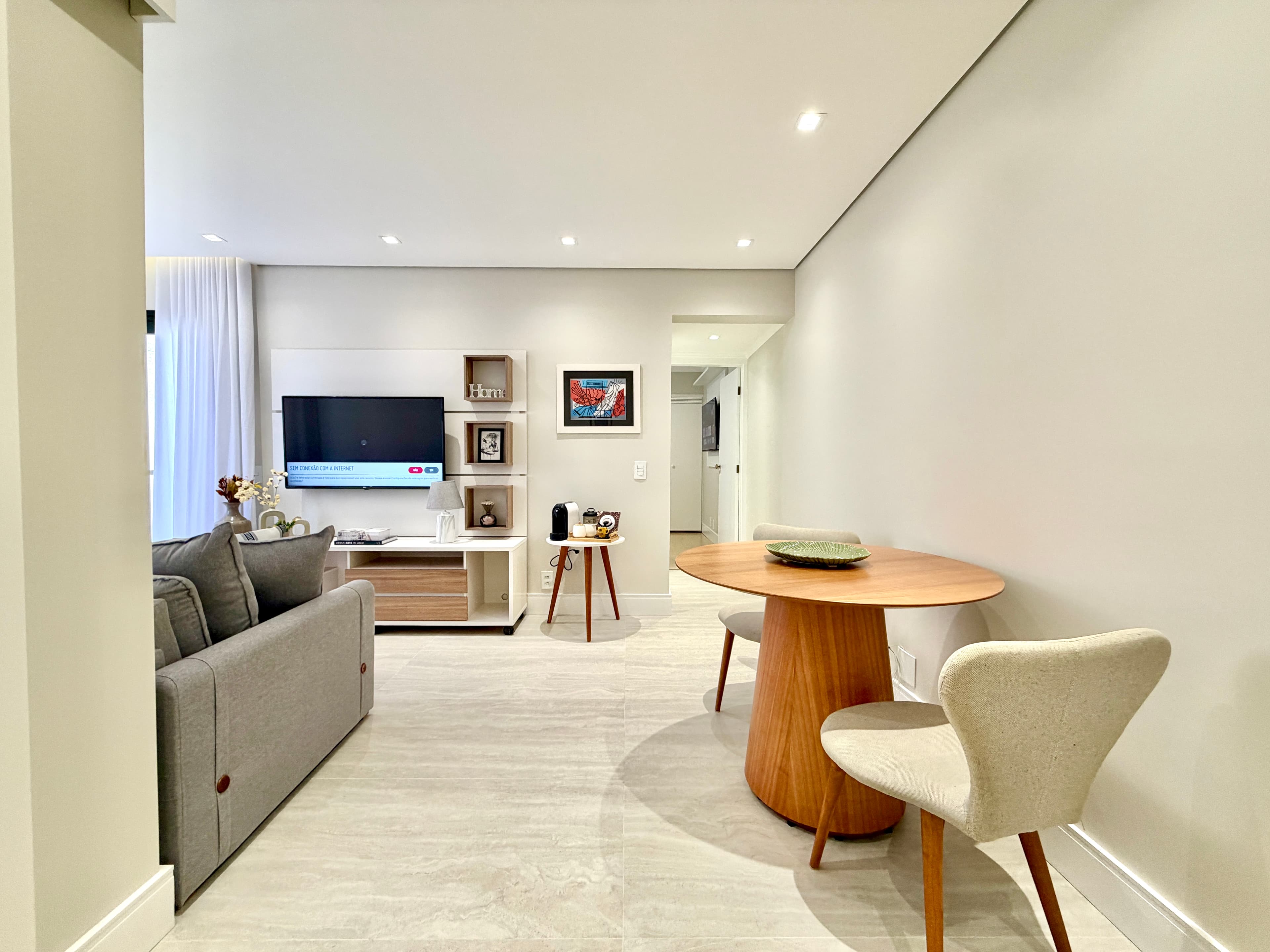 Apartamento para alugar Mobiliado  com 1 quarto, 60 m² - Cambuí
