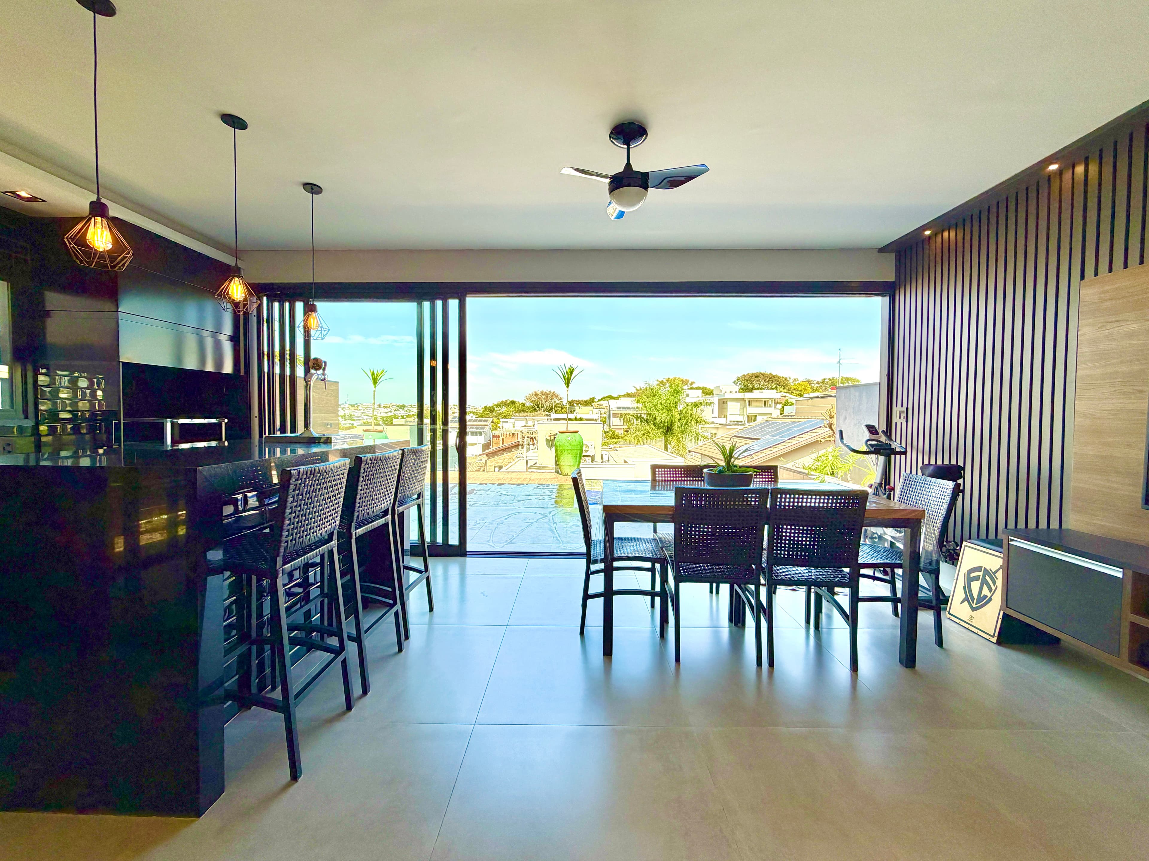 Casa em condomínio à venda com 3 quartos, 258 m² - Swiss Park — foto 4
