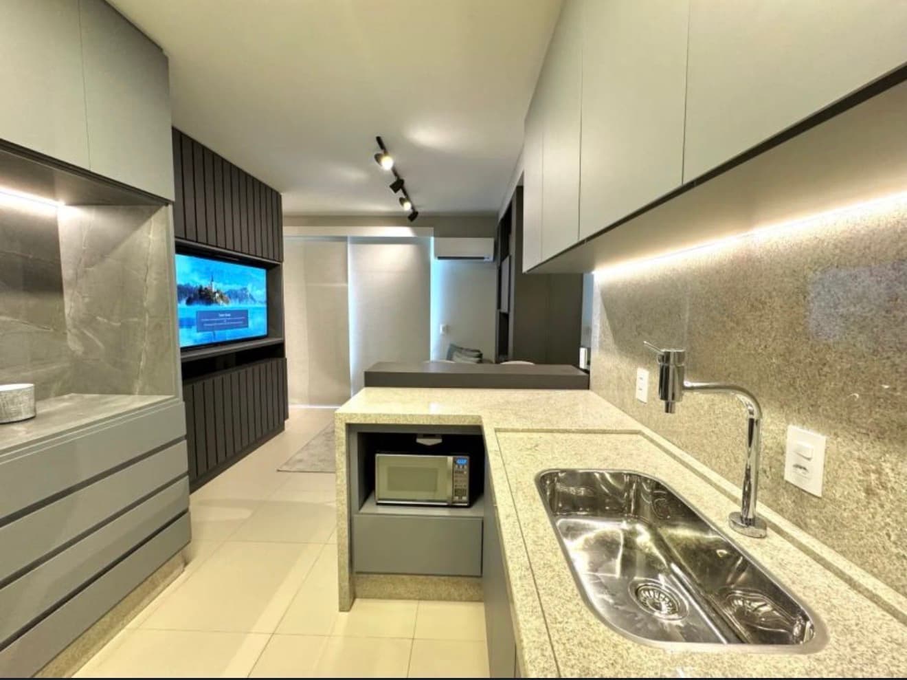 Apartamento para alugar com 10 quartos, 45 m² - Vila Itapura — foto 4