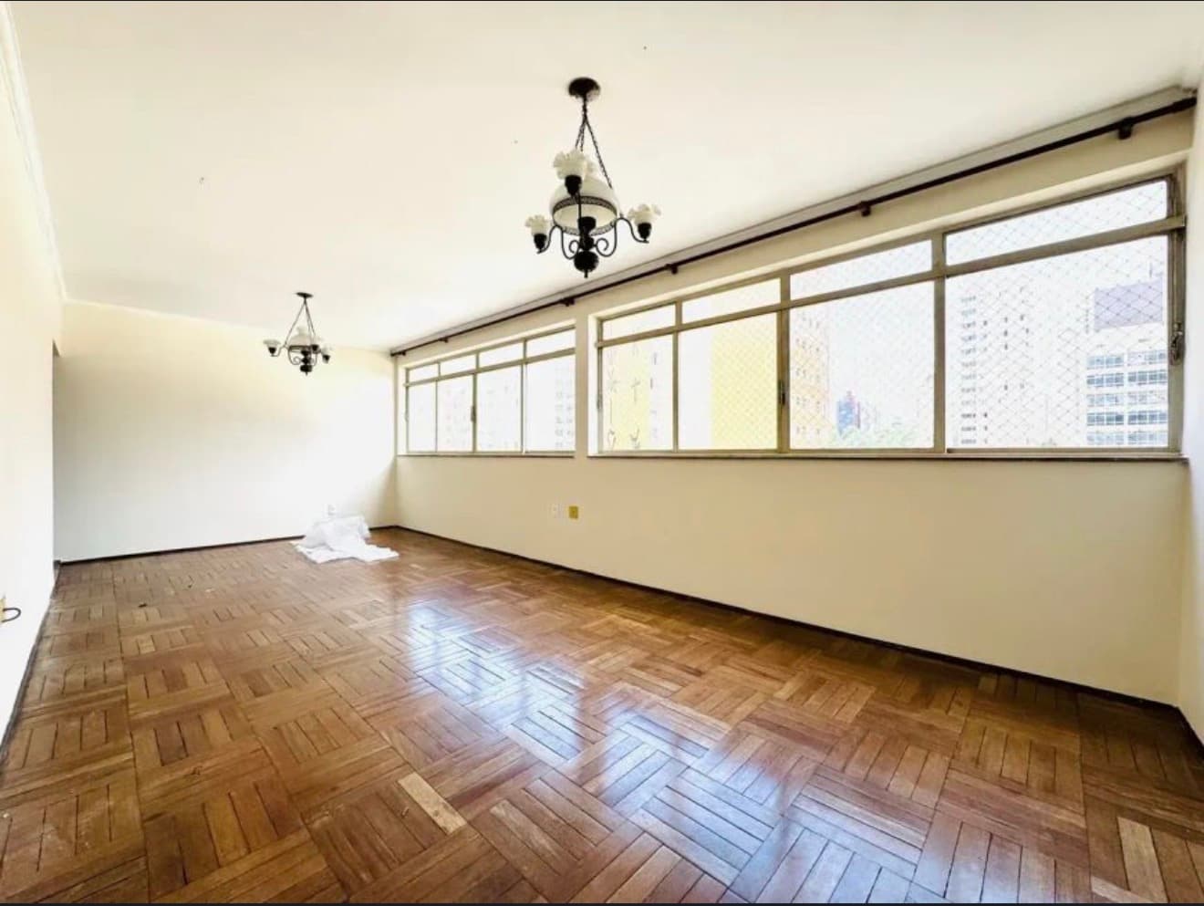 Apartamento à venda com 3 quartos, 168 m² - Centro