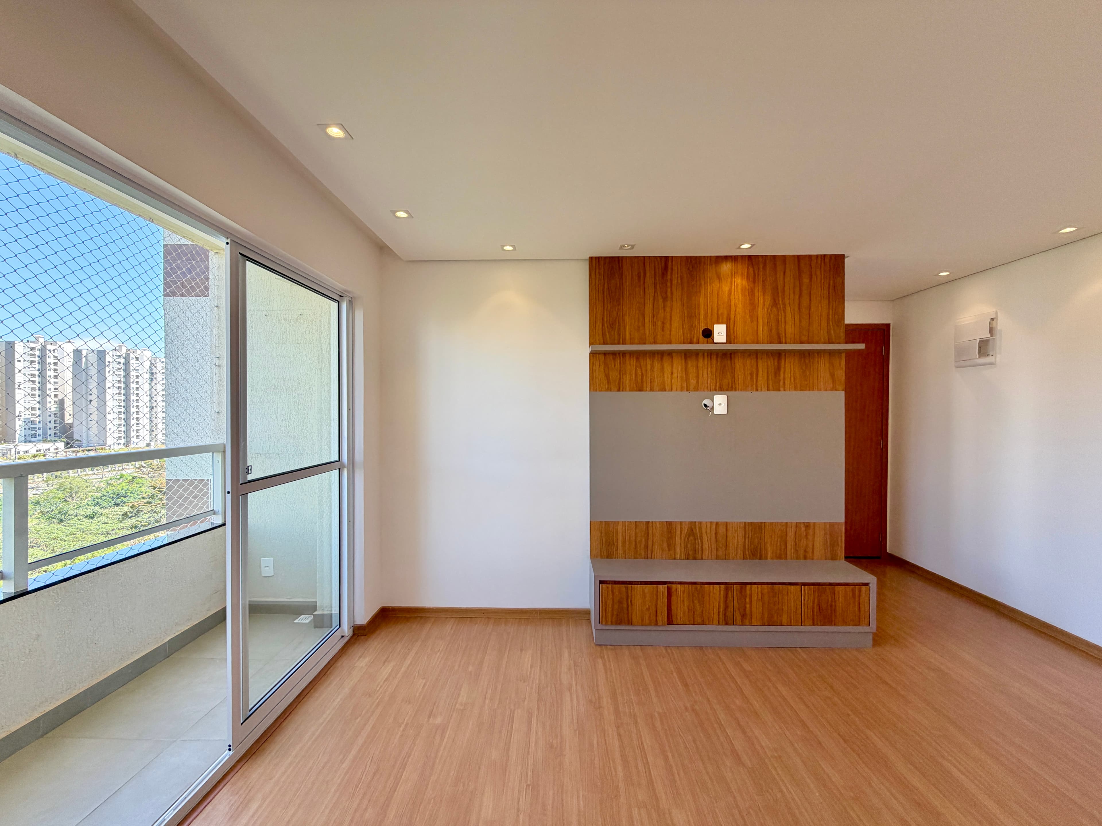 Apartamento para alugar com  2 quartos, 54 m² - Fundação da Casa Popular
