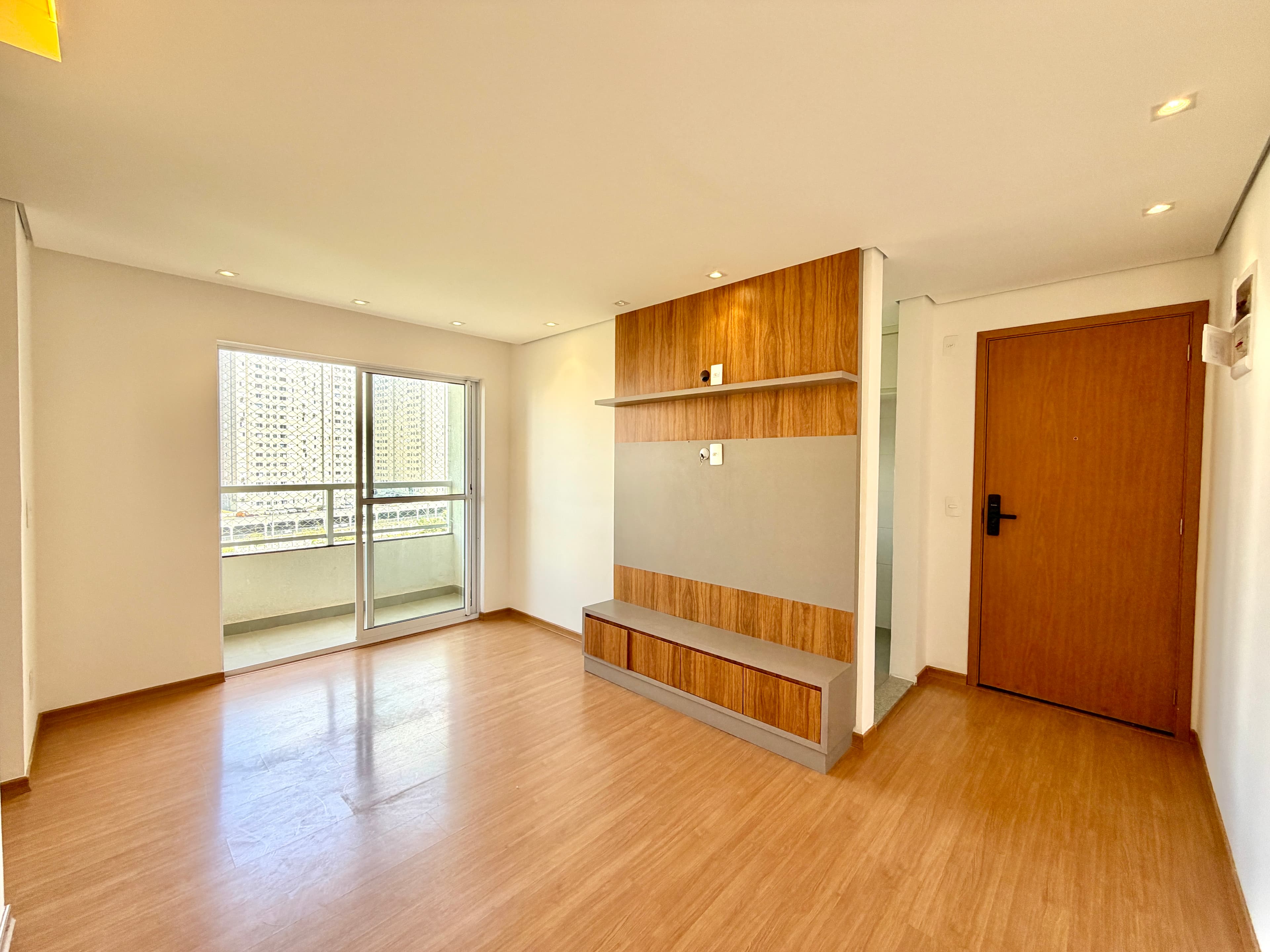 Apartamento para alugar com  2 quartos, 54 m² - Fundação da Casa Popular — foto 2