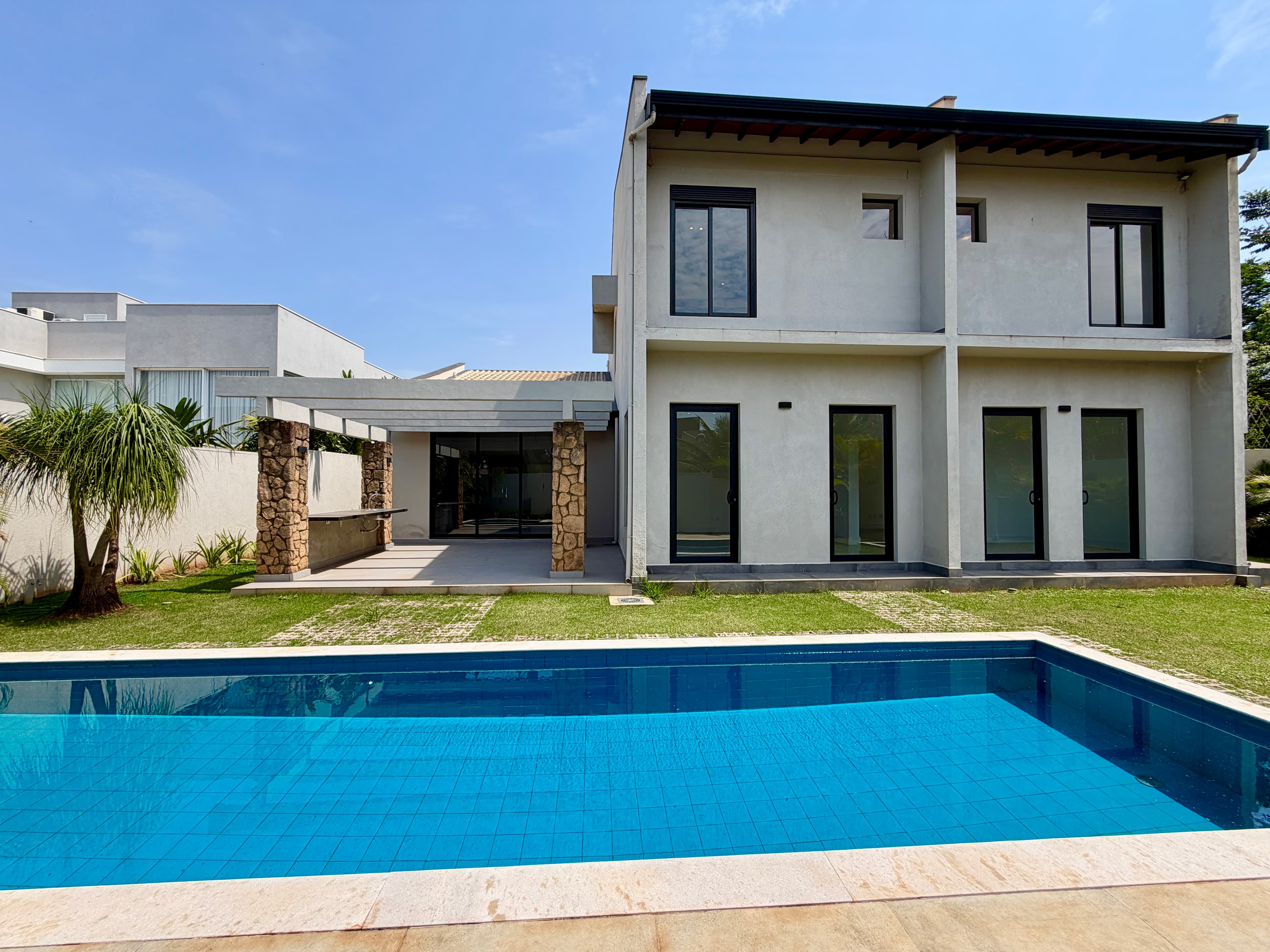 Casa em condomínio à venda e para locação com 5 quartos, 435 m² - Residencial Estância Eudóxia