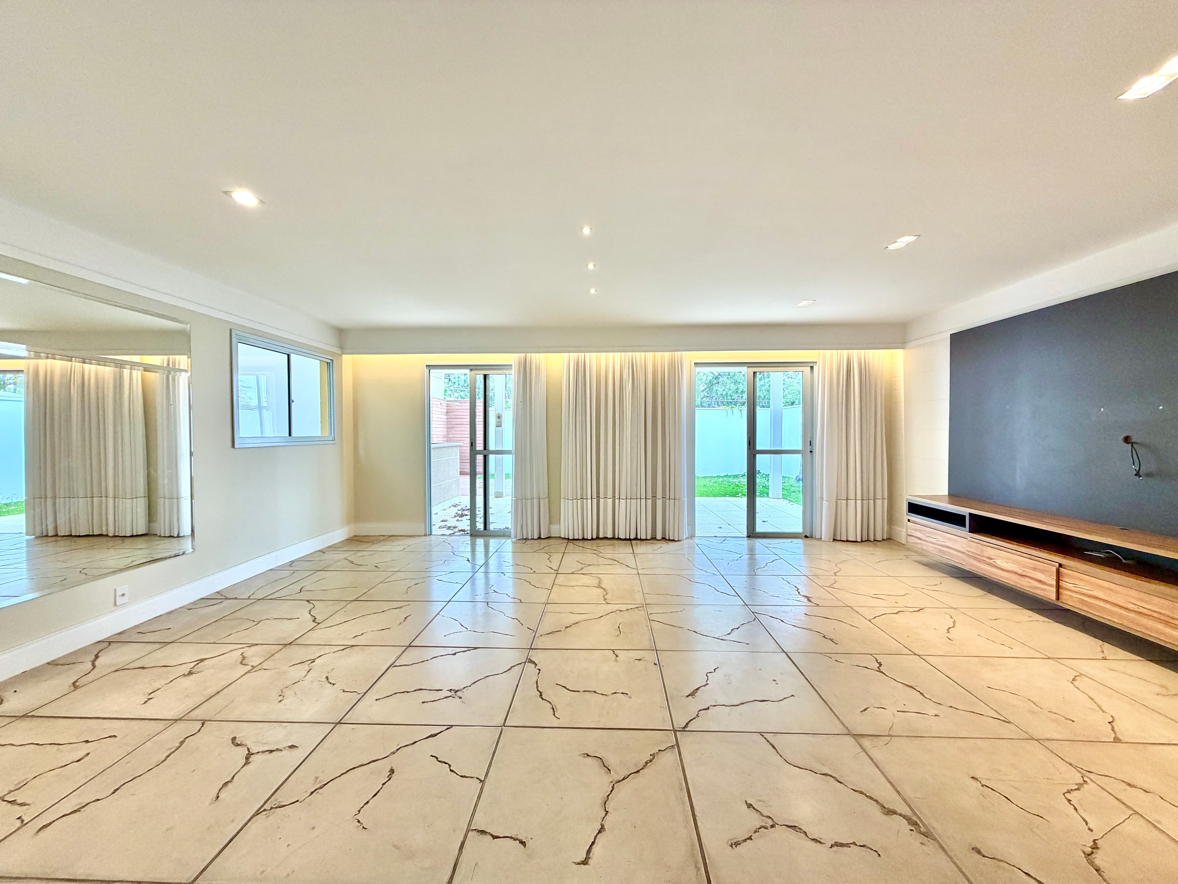 Casa em condomínio para alugar com 3 quartos, 260 m² - Notre Dame — foto 4