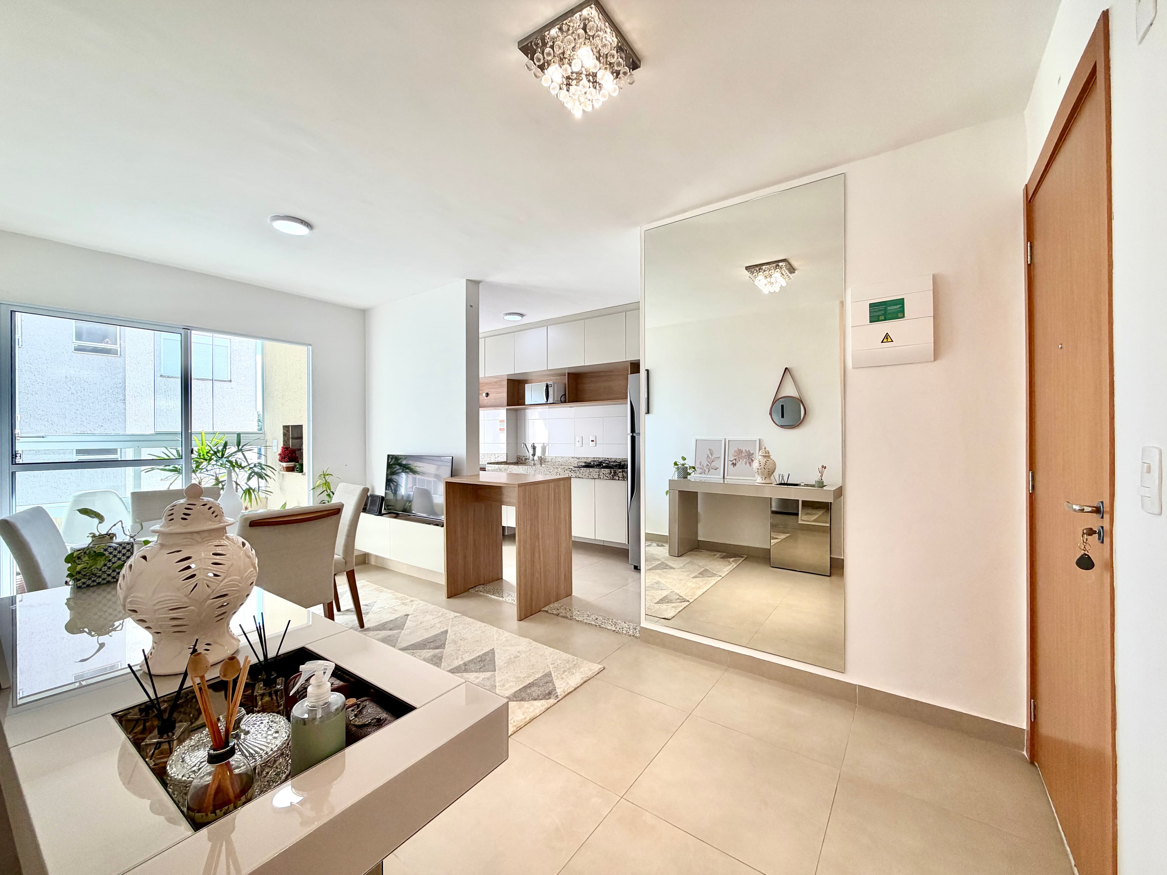 Apartamento para alugar com Mobiliado e 2 quartos, 55 m² - Residencial Villa Garden