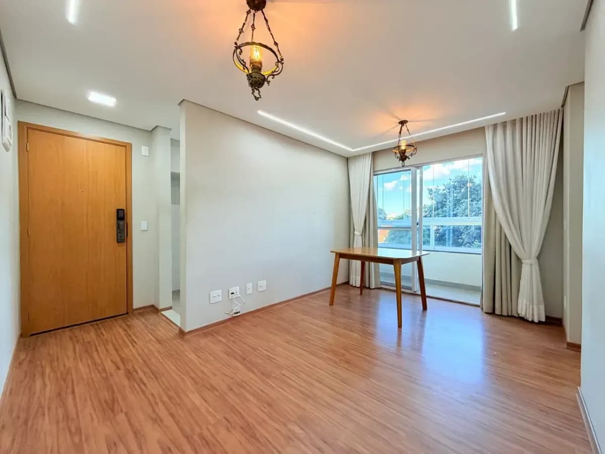 Apartamento de 2 dormitórios em Vila Industrial