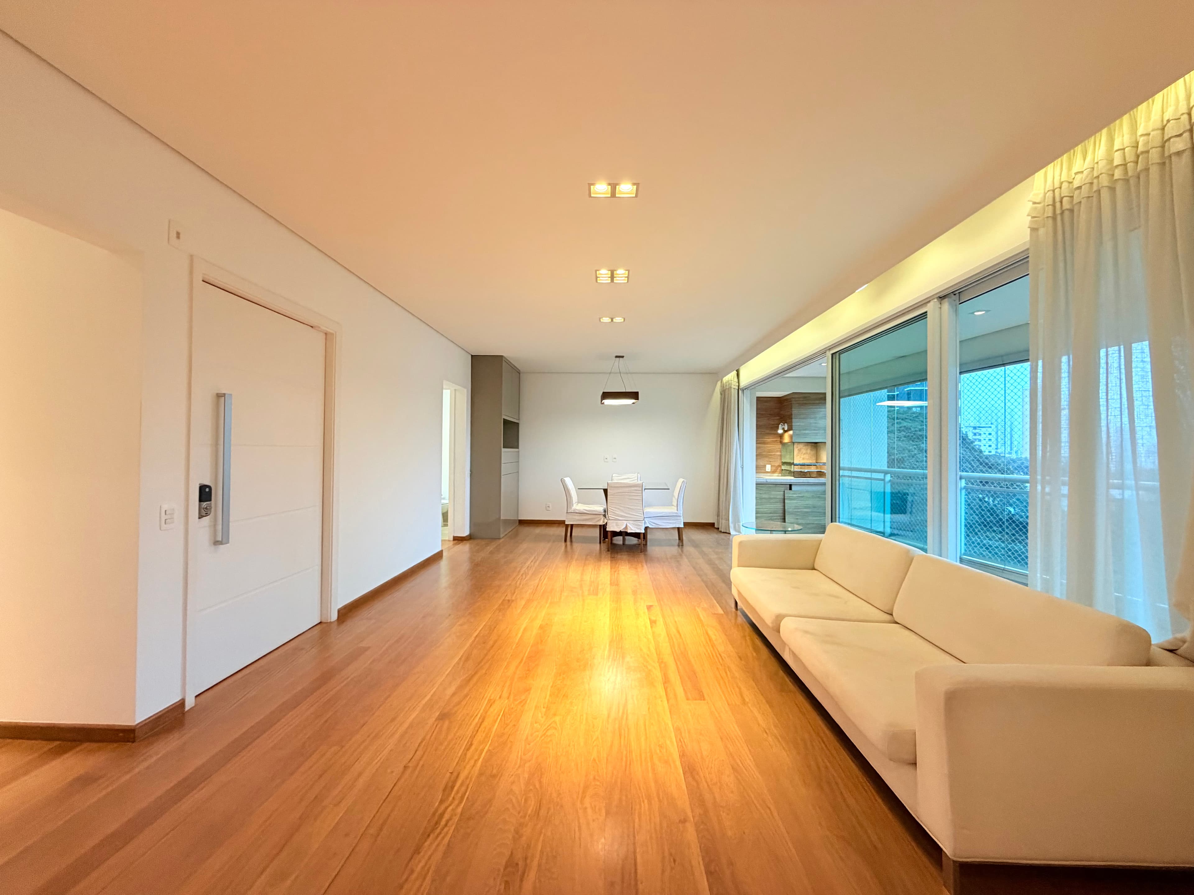 Apartamento para alugar com 3 quartos - Cambuí